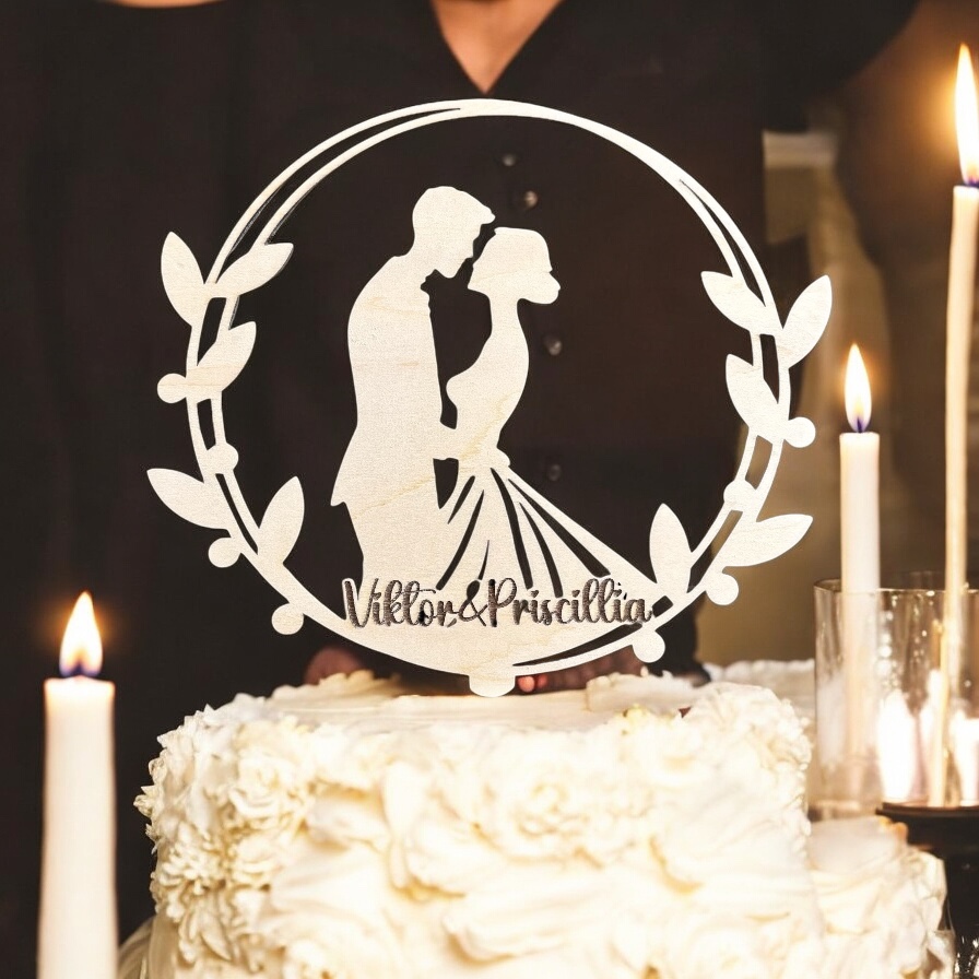 Cake topper avec un couple de mariés